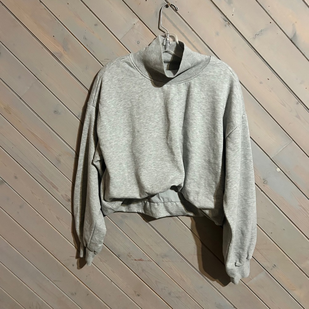 Pilcro Women's Large Gray Mock Neck Cropped Sweatshirt Pullover Cozy Casual